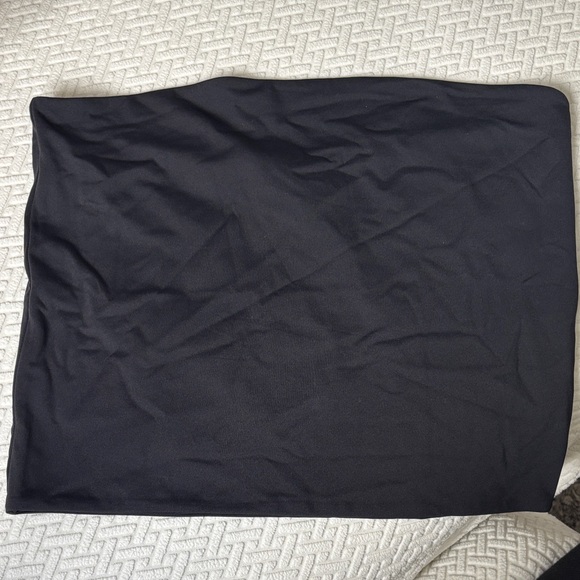 Aritzia Babaton Second Skin Contour Black Tube Top, new without tags - Picture 3 of 10